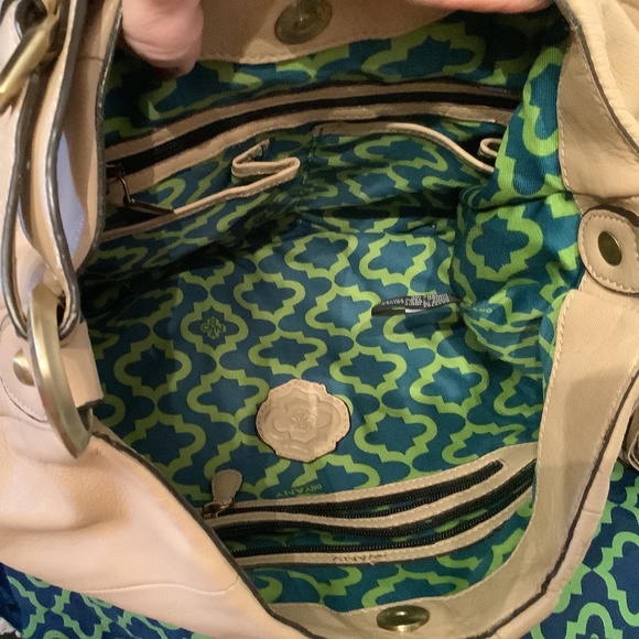 EUC Oryany leather satchel purse shoulder sand/bone concealed - Picture 9 of 17